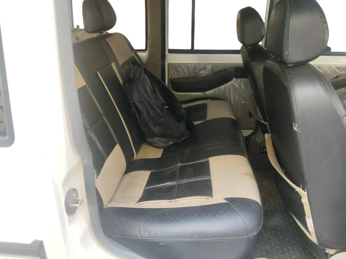 2021 Mahindra Bolero B6 (O), Diesel, Manual, 66,821 km, interior