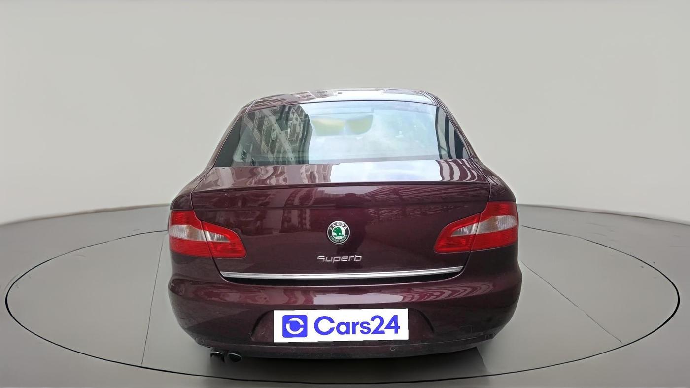 2013 Skoda Superb ELEGANCE 1.8 TSI AT, Petrol, Automatic, 1,25,023 km, exterior