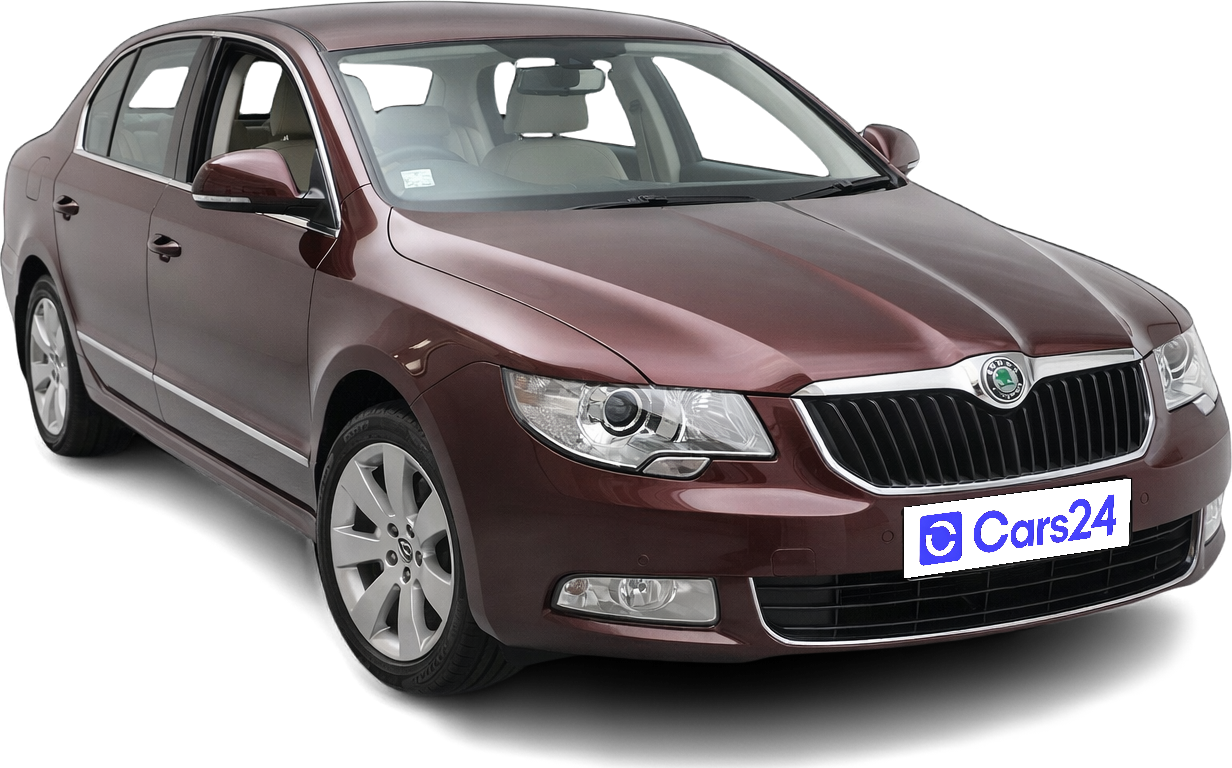 2013 Skoda Superb - Sedan - Petrol - Automatic - ₹5.80 lakh
