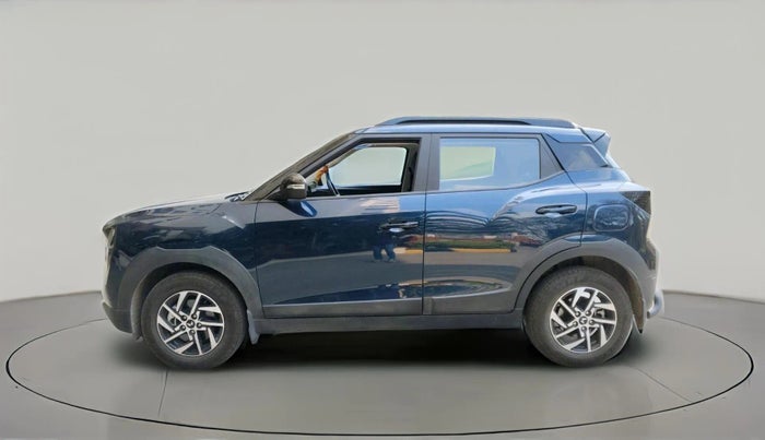 2025 Mahindra XUV 3XO AX5 1.2 L TCMPFi, Petrol, Manual, 1,782 km, exterior