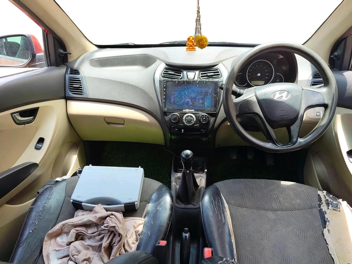 2013 Hyundai Eon SPORTZ, Petrol, Manual, 62,105 km, interior