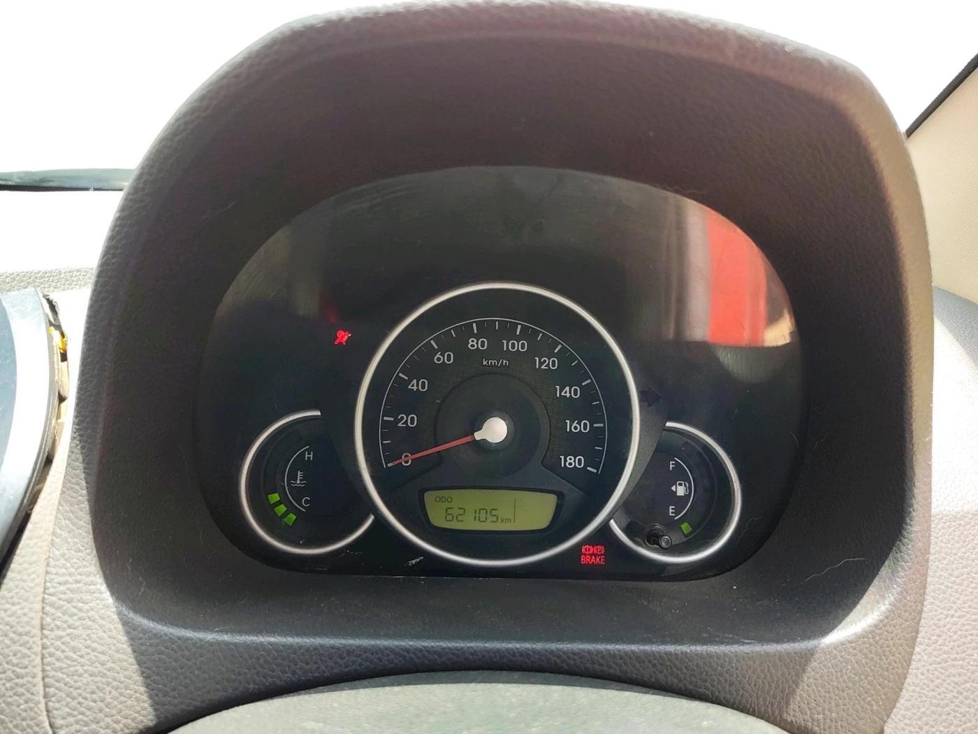 2013 Hyundai Eon SPORTZ, Petrol, Manual, 62,105 km, interior