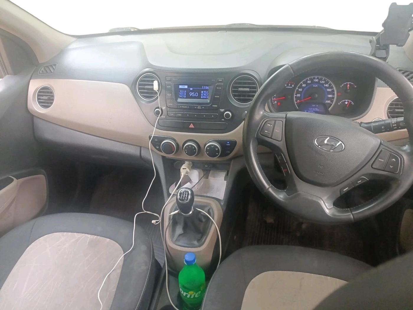 2016 Hyundai Grand i10 ASTA (O) 1.2 KAPPA VTVT, Petrol, Manual, 81,992 km, interior