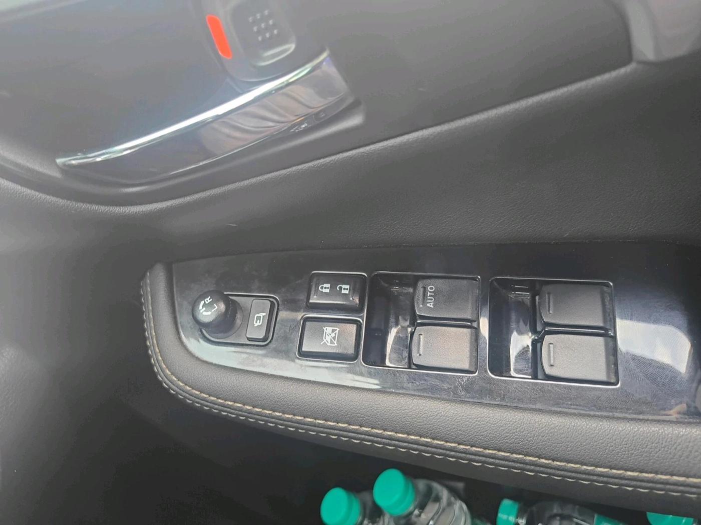 2023 Toyota URBAN CRUISER HYRYDER V AT NEO DRIVE, Petrol, Automatic, 63,492 km, interior