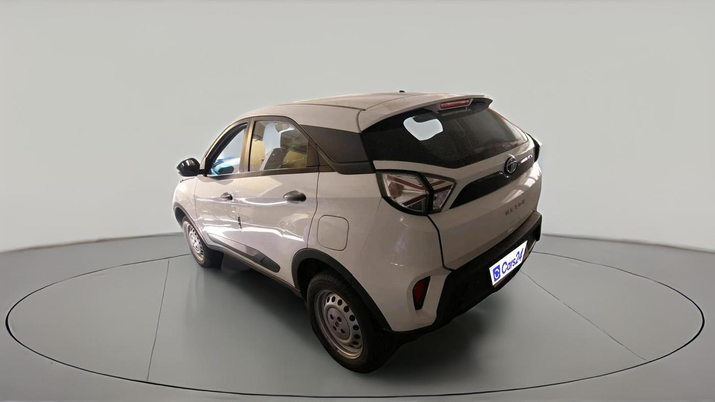 2022 Tata NEXON XE PETROL, Petrol, Manual, 20,922 km, exterior