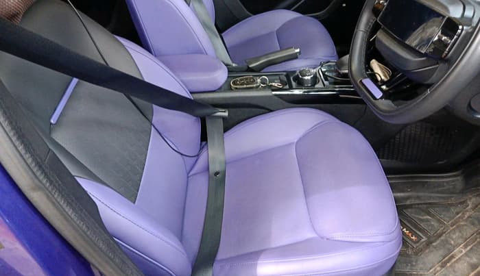 2023 Tata NEXON FEARLESS PURPLE + SUNROOF AMT DUAL TONE 1.5 DIESEL, Diesel, Automatic, 12,602 km, interior