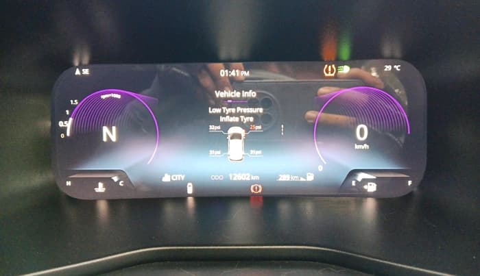 2023 Tata NEXON FEARLESS PURPLE + SUNROOF AMT DUAL TONE 1.5 DIESEL, Diesel, Automatic, 12,602 km, interior