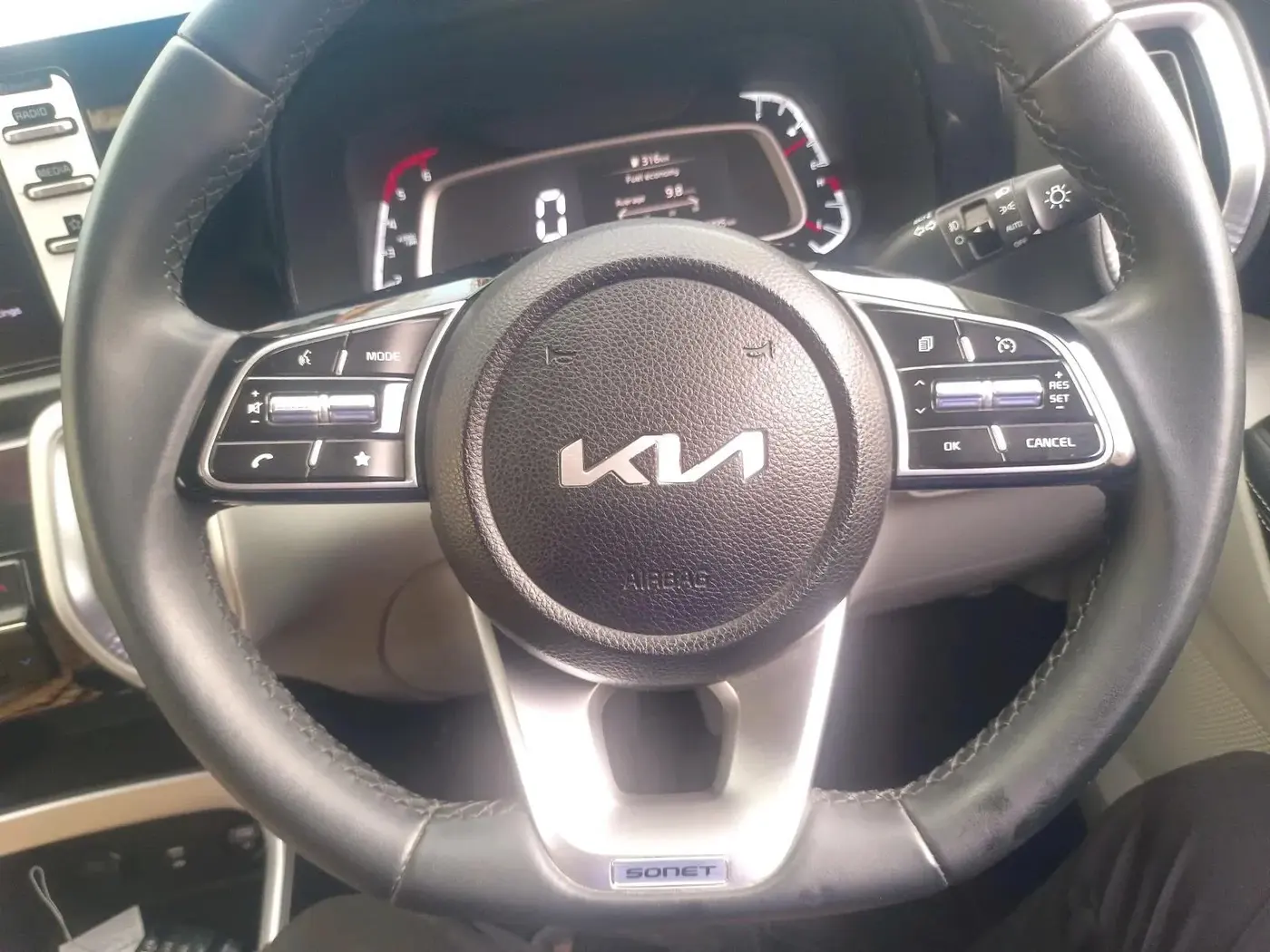 2022 KIA SONET HTX 1.5, Diesel, Manual, 33,495 km, interior