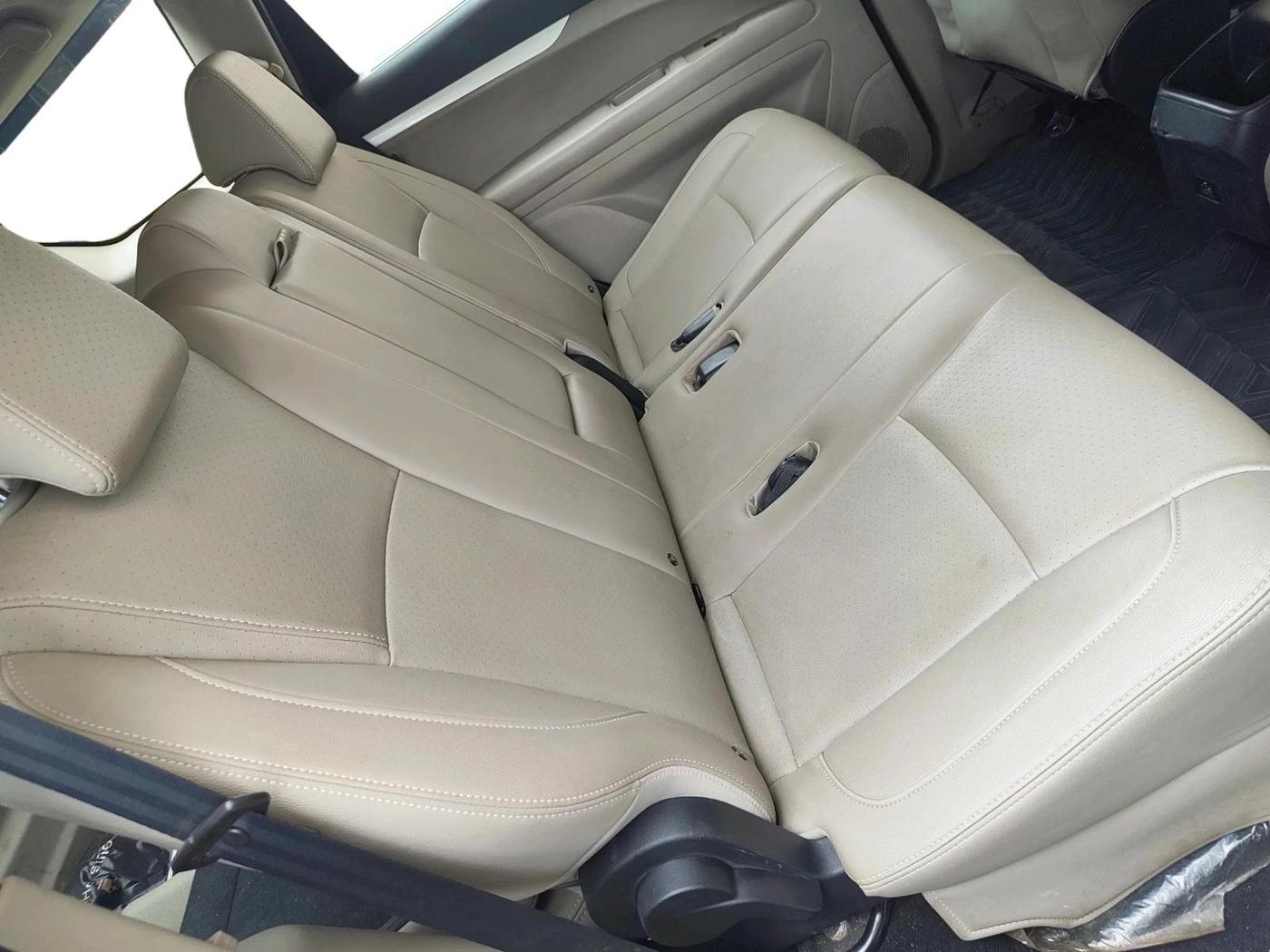 2019 Mahindra MARAZZO M8 8 STR, Diesel, Manual, 1,07,750 km, interior