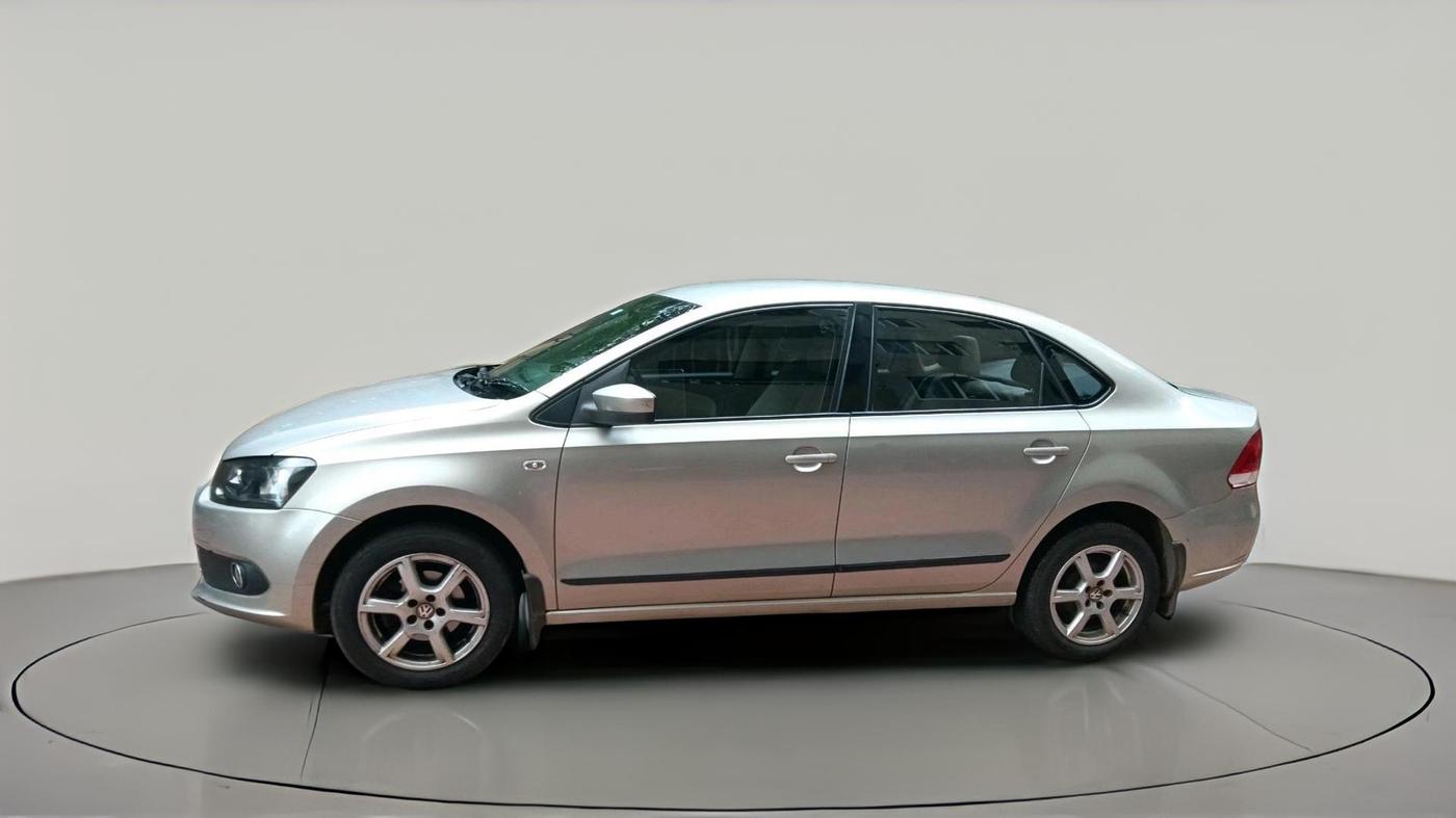 2014 Volkswagen Vento HIGHLINE 1.6 MPI, Petrol, Manual, 1,28,567 km, exterior