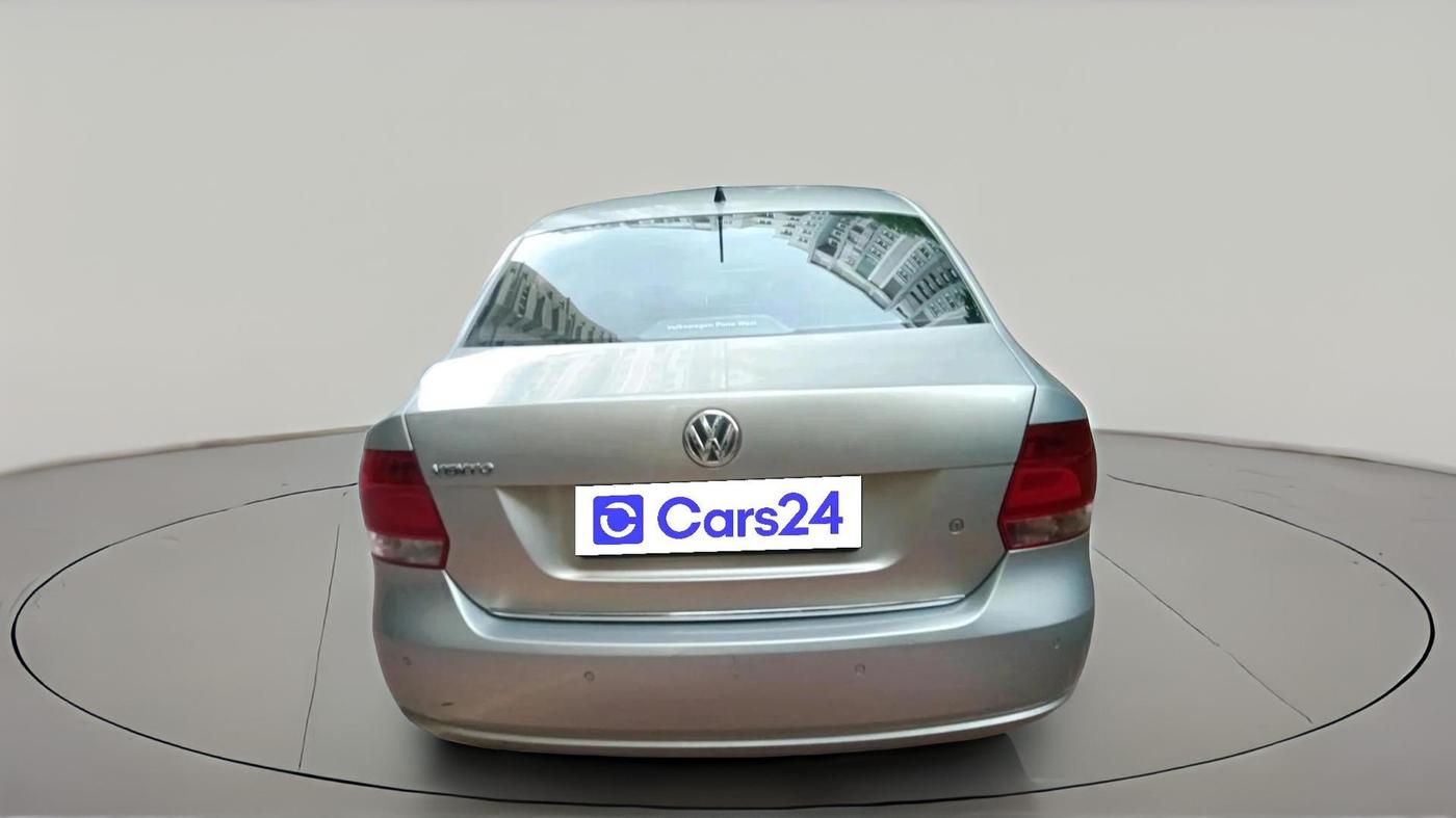 2014 Volkswagen Vento HIGHLINE 1.6 MPI, Petrol, Manual, 1,28,567 km, exterior