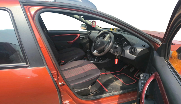 2018 Renault Duster 85 PS RXS MT DIESEL, Diesel, Manual, 1,08,059 km, interior
