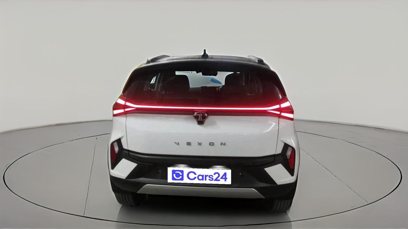 2025 Tata NEXON Fearless Plus (PS) 1.2 Petrol 6MT Dual Tone, Petrol, Manual, 5,479 km, exterior