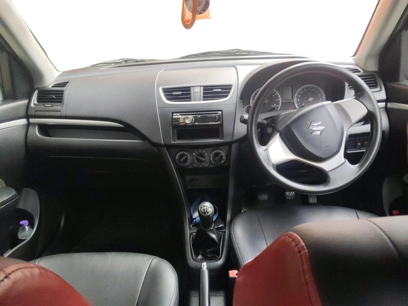 2011 Maruti Swift VXI, Petrol, Manual, 77,549 km, interior