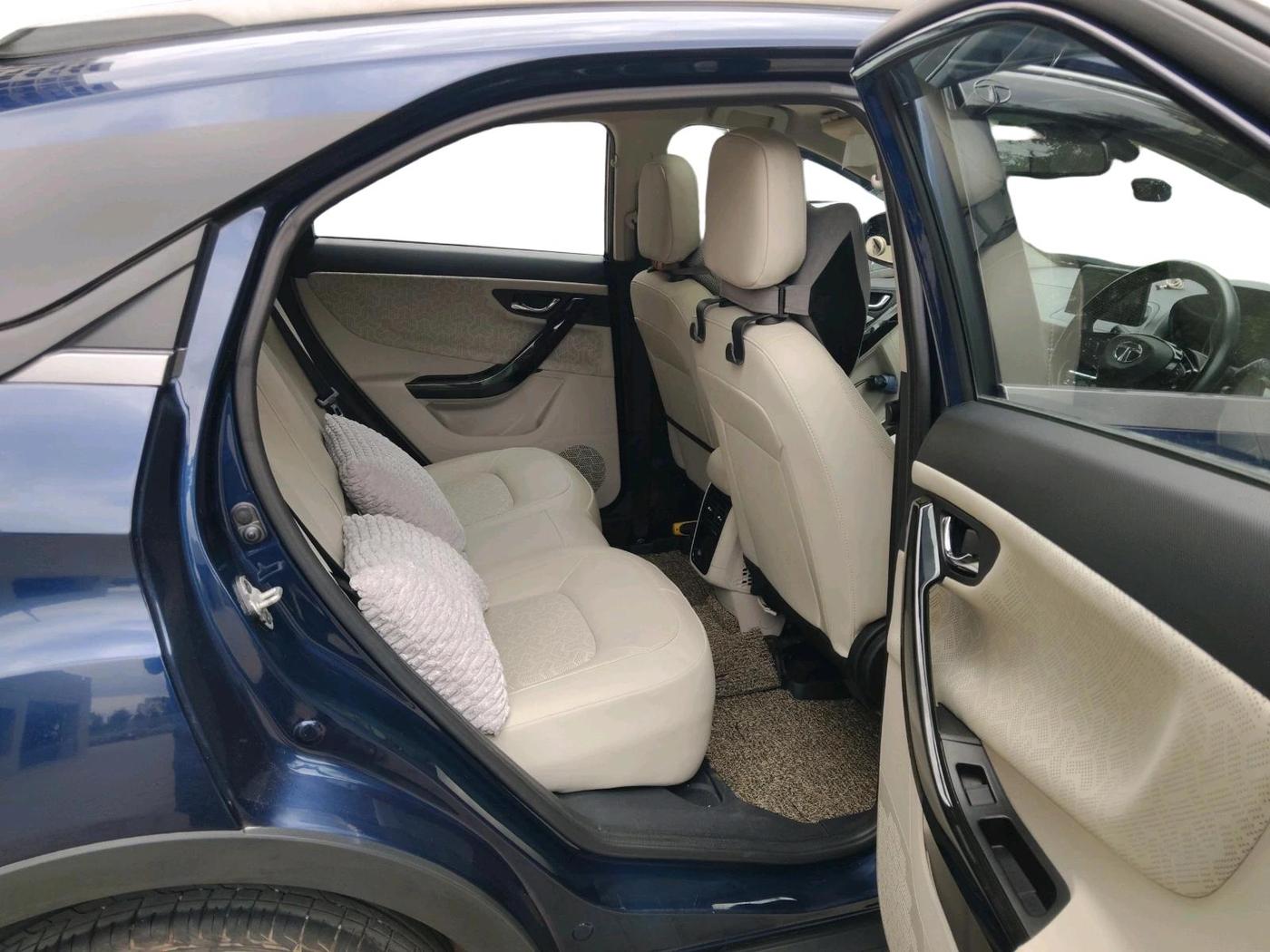 2022 Tata NEXON XZA PLUS (PREMIUM) PETROL, Petrol, Automatic, 25,084 km, interior
