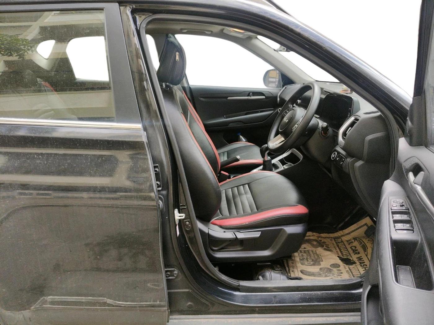 2023 KIA SONET HTK PLUS 1.0 IMT, Petrol, Manual, 98,643 km, interior
