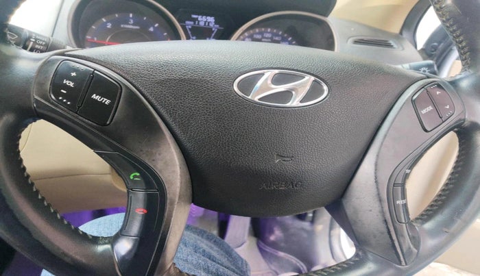 2014 Hyundai New Elantra 1.6 BASE DIESEL, Diesel, Manual, 1,21,129 km, interior