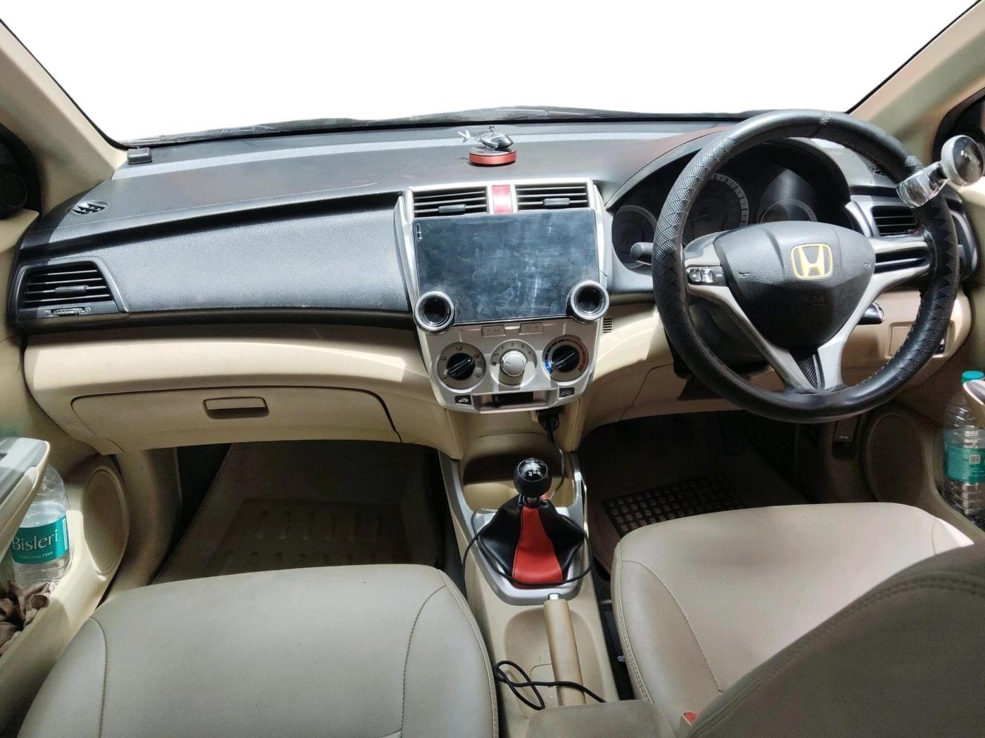 2011 Honda City 1.5L I-VTEC V MT, Petrol, Manual, 1,66,576 km, interior