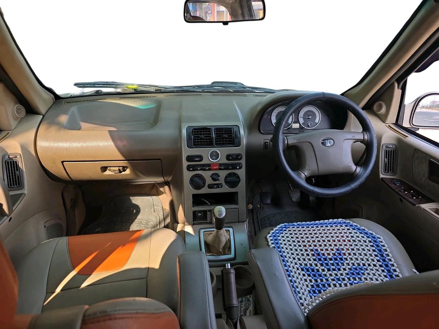 2008 Tata Safari 4X2 EX DICOR, Diesel, Manual, 1,22,374 km, interior