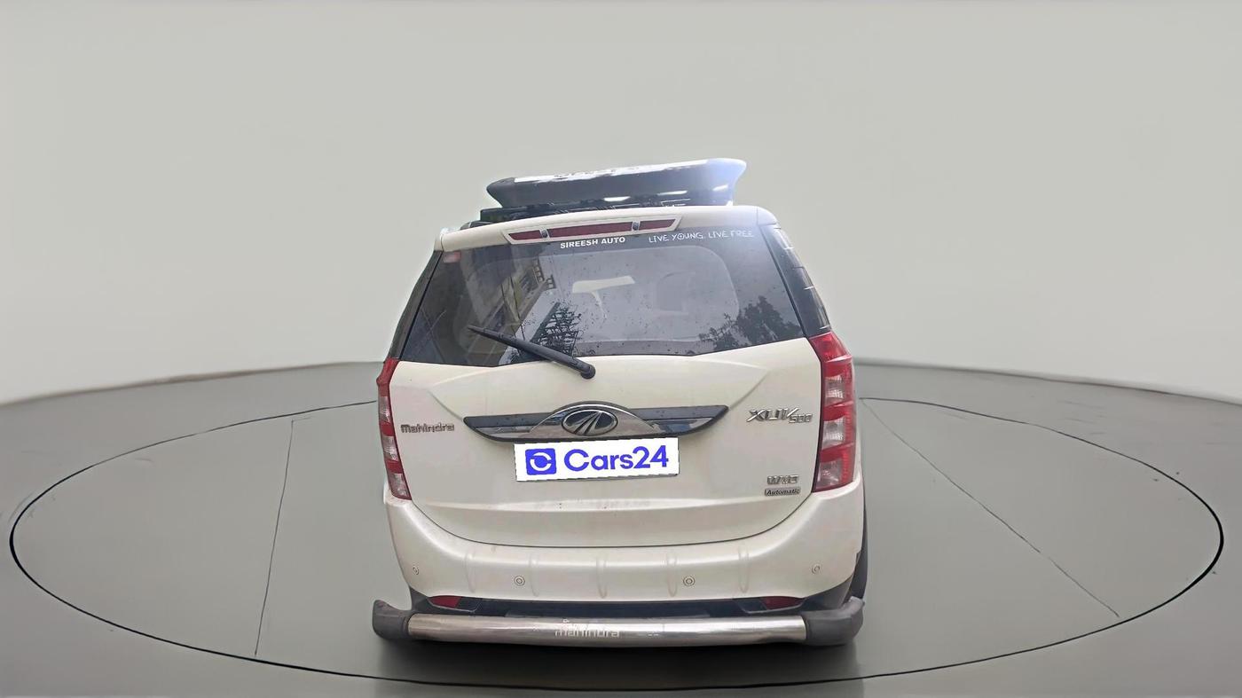 2016 Mahindra XUV500 W10 AT, Diesel, Automatic, 1,13,643 km, exterior