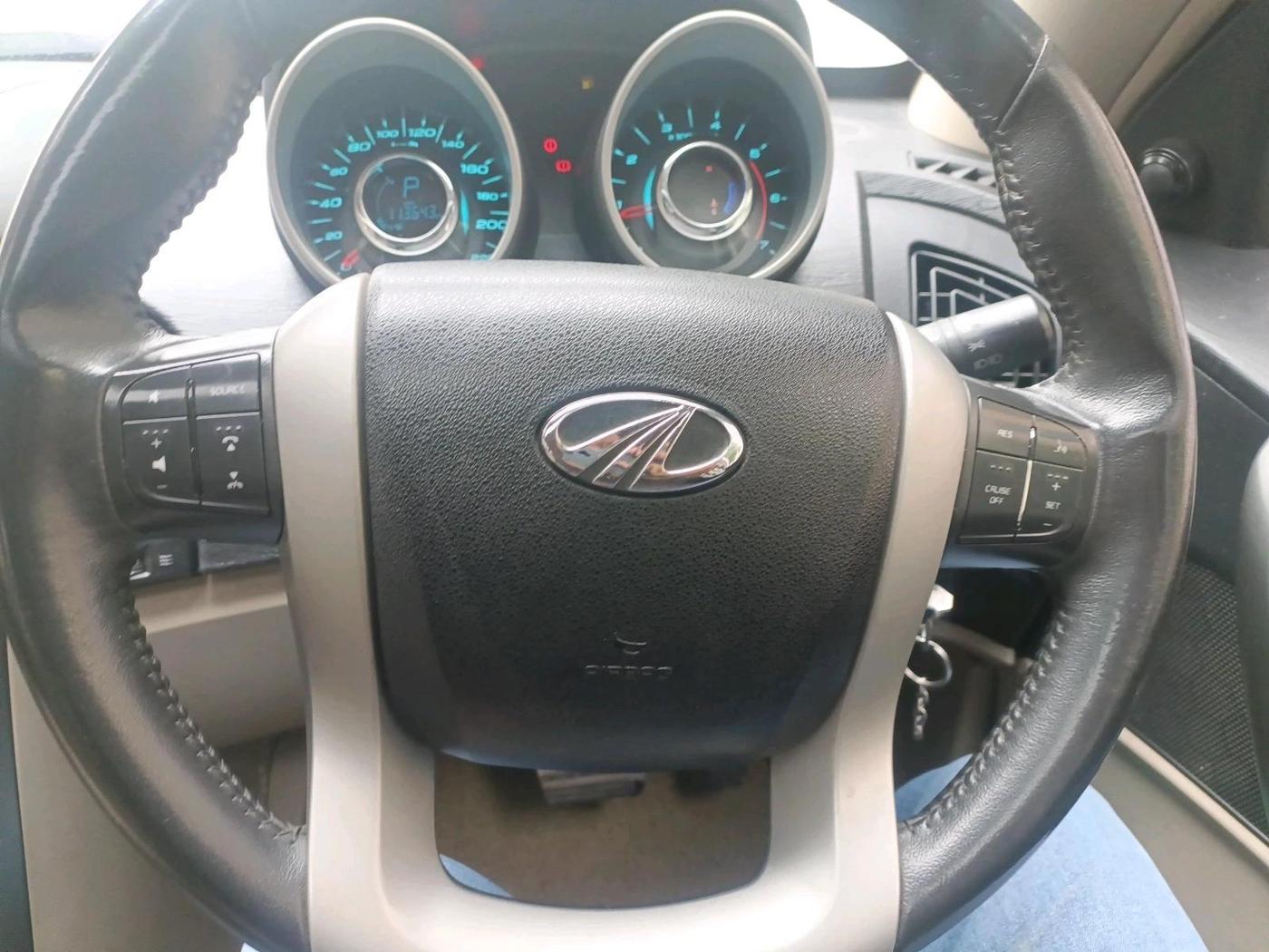 2016 Mahindra XUV500 W10 AT, Diesel, Automatic, 1,13,643 km, interior