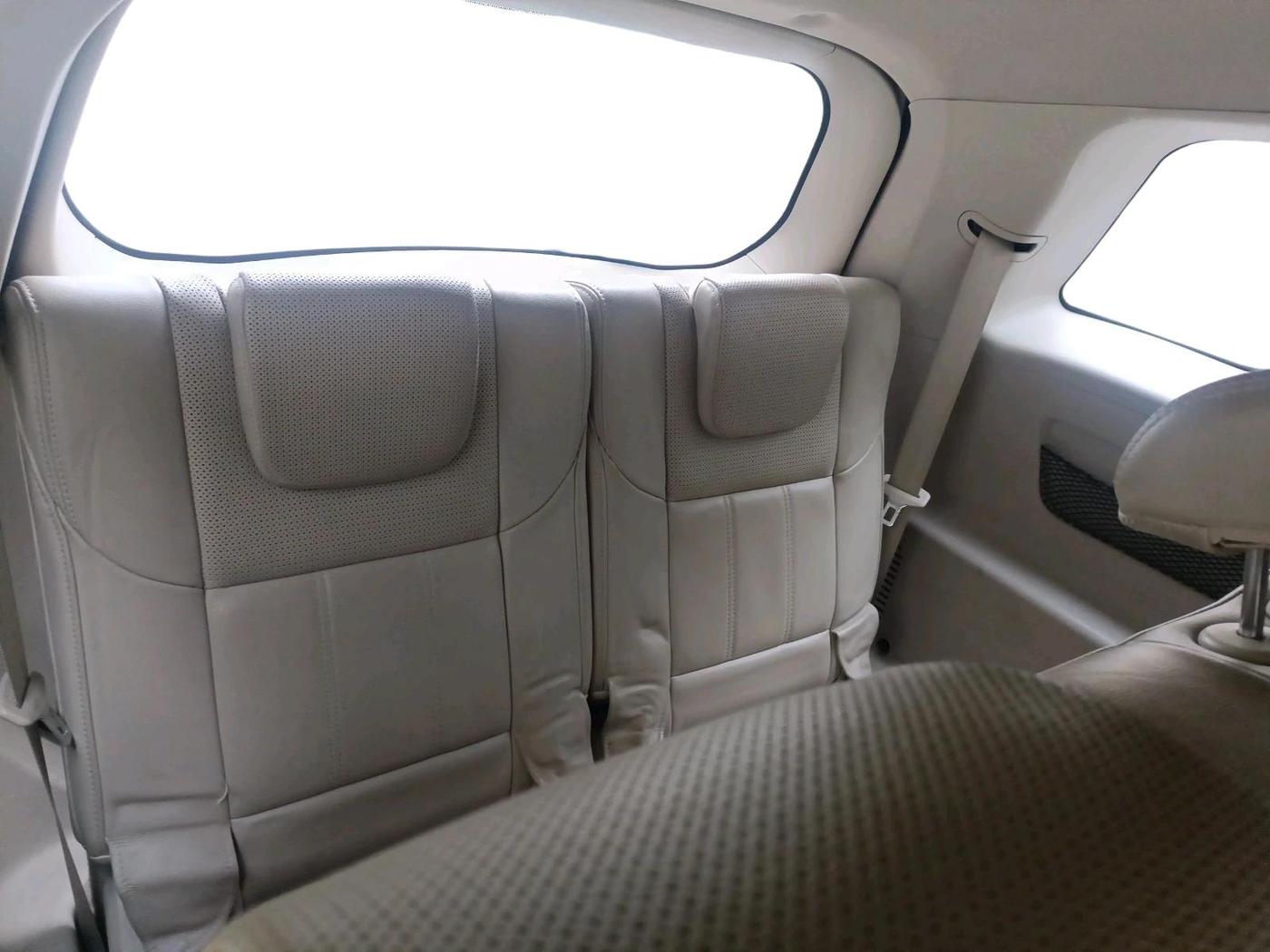 2016 Mahindra XUV500 W10 AT, Diesel, Automatic, 1,13,643 km, interior