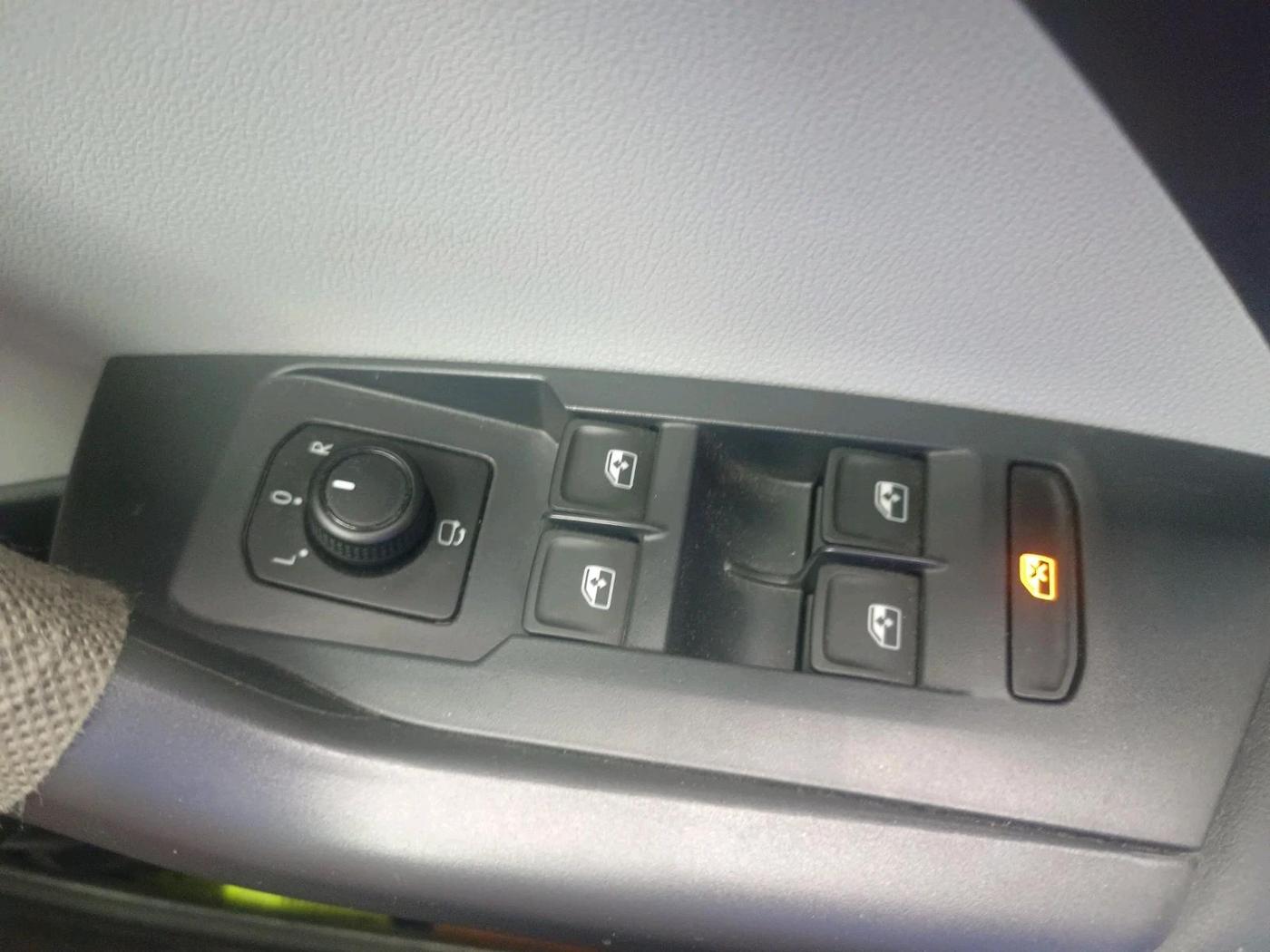 2022 Skoda KUSHAQ STYLE 1.5L TSI MT, Petrol, Manual, 24,000 km, interior