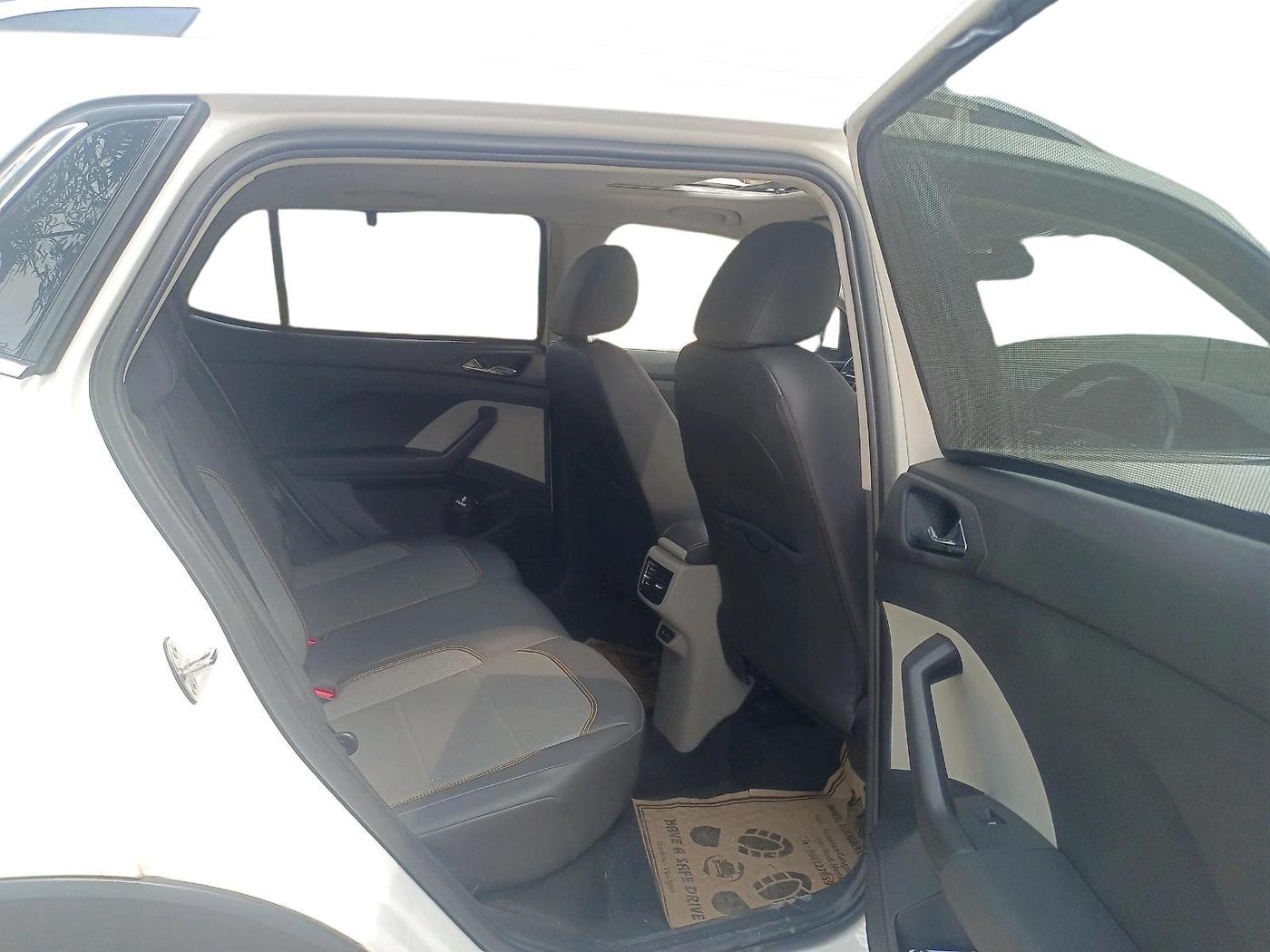 2022 Skoda KUSHAQ STYLE 1.5L TSI MT, Petrol, Manual, 24,000 km, interior