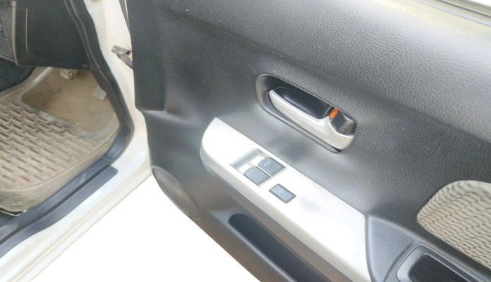 2013 Maruti Wagon R 1.0 LXI, CNG, Manual, 54,199 km, interior