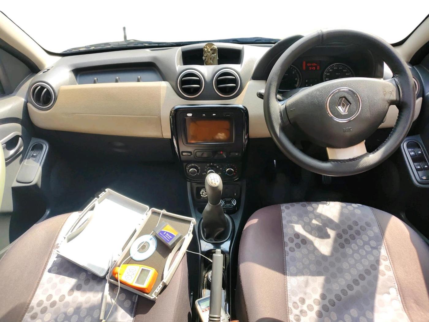 2013 Renault Duster 85 PS RXL DIESEL, Diesel, Manual, 1,08,409 km, interior