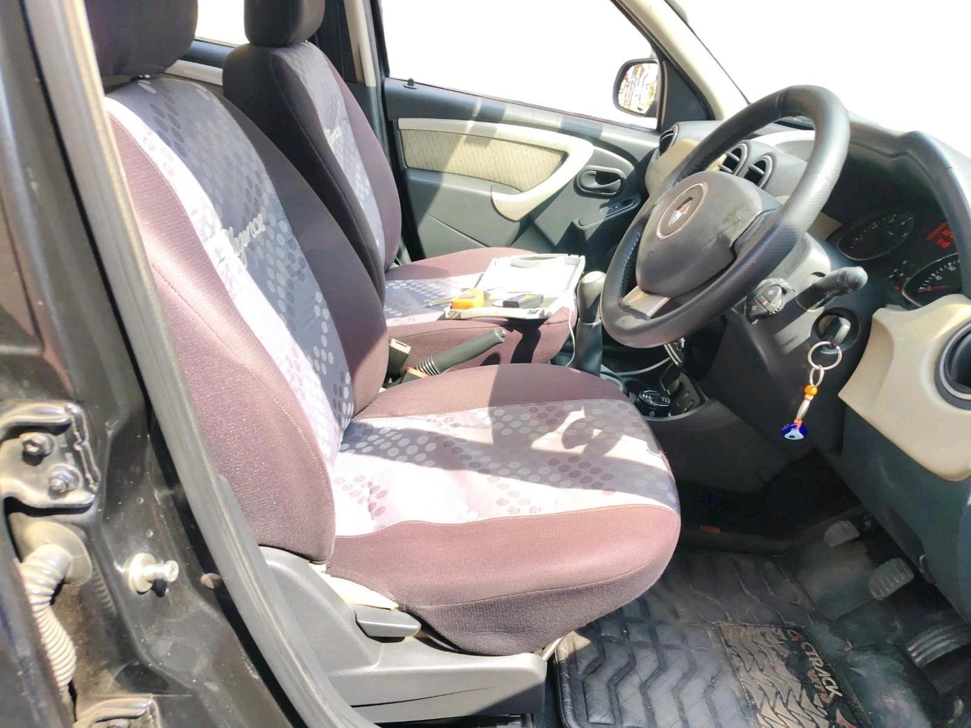 2013 Renault Duster 85 PS RXL DIESEL, Diesel, Manual, 1,08,409 km, interior
