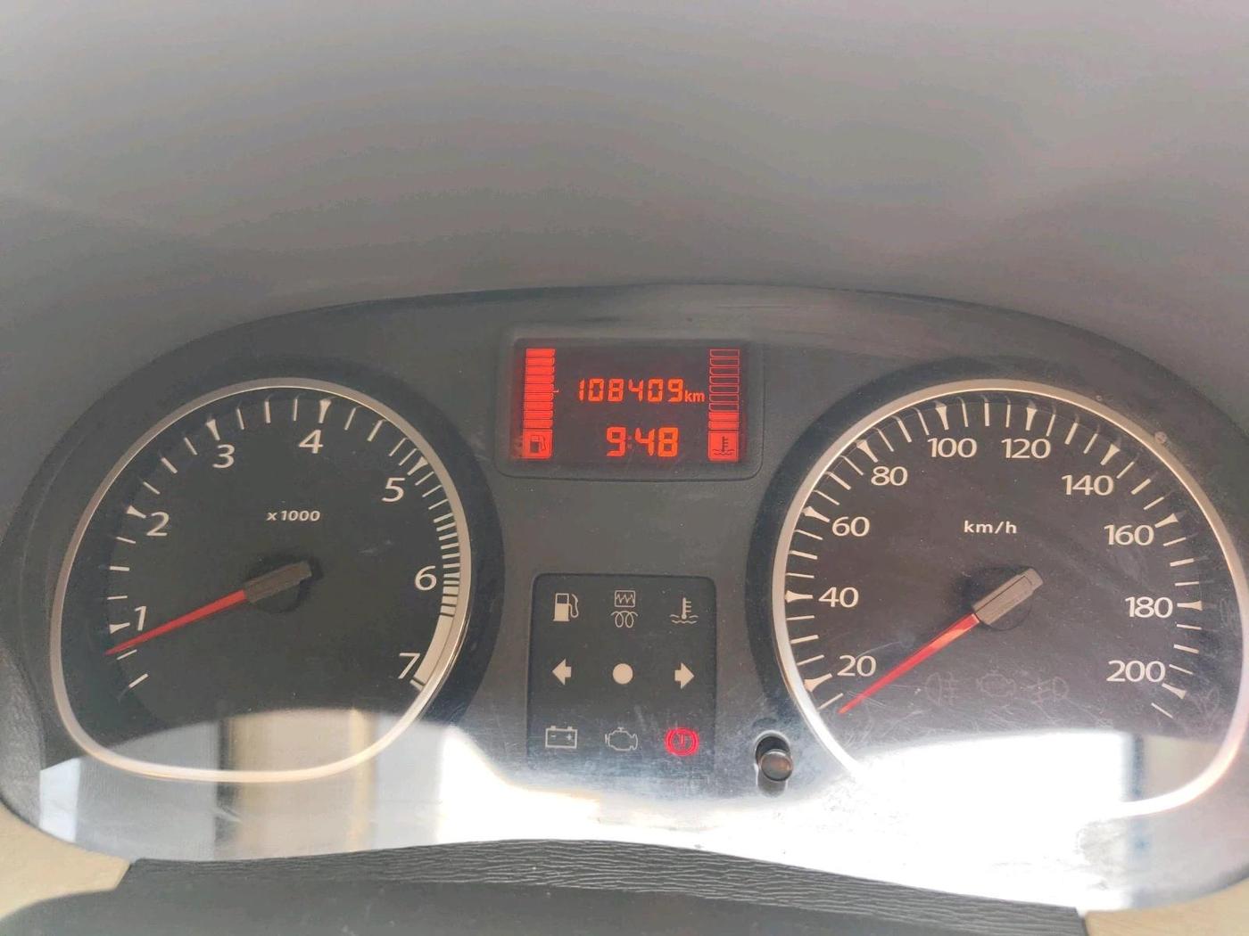2013 Renault Duster 85 PS RXL DIESEL, Diesel, Manual, 1,08,409 km, interior