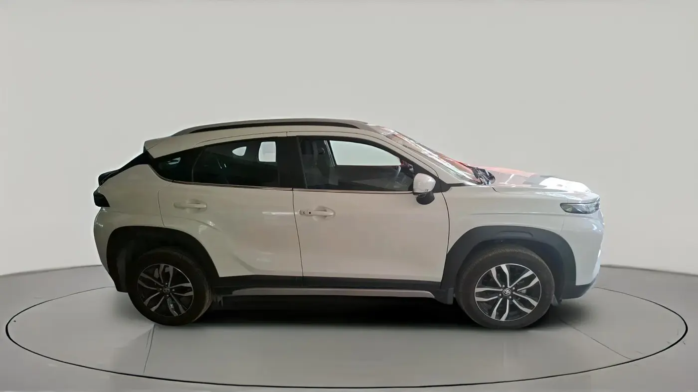 2025 Toyota Urban Cruiser Taisor V 1.0 Petrol AT, Petrol, Automatic, 2,253 km, exterior