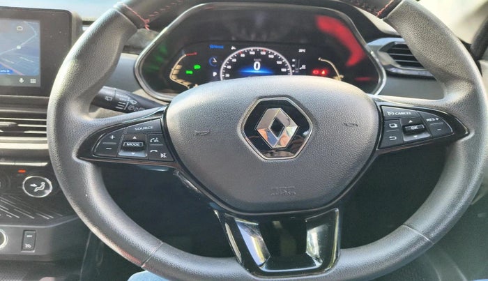 2022 Renault Kiger RXZ TURBO CVT DUAL TONE, Petrol, Automatic, 33,267 km, interior