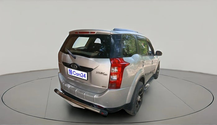 2015 Mahindra XUV500 W6, Diesel, Manual, 1,02,059 km, exterior