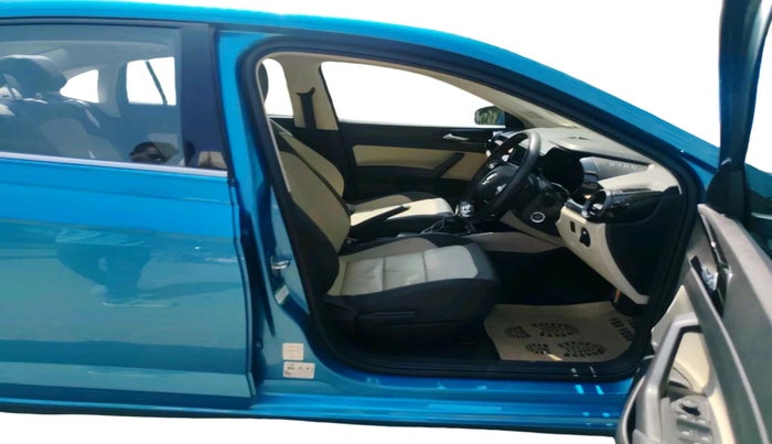 2023 Skoda SLAVIA STYLE 1.0L TSI AT, Petrol, Automatic, 6,045 km, interior