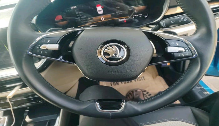 2023 Skoda SLAVIA STYLE 1.0L TSI AT, Petrol, Automatic, 6,045 km, interior