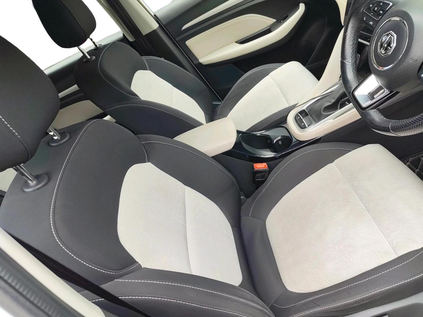 2022 MG ASTOR SUPER 1.5 CVT, Petrol, Automatic, 11,212 km, interior