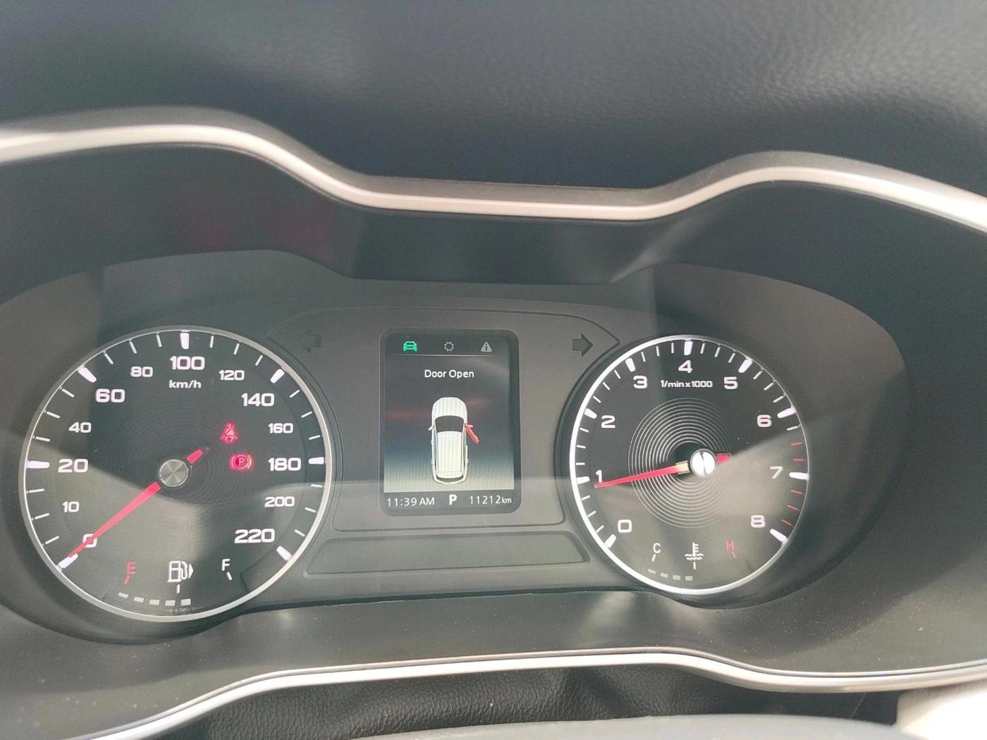 2022 MG ASTOR SUPER 1.5 CVT, Petrol, Automatic, 11,212 km, interior