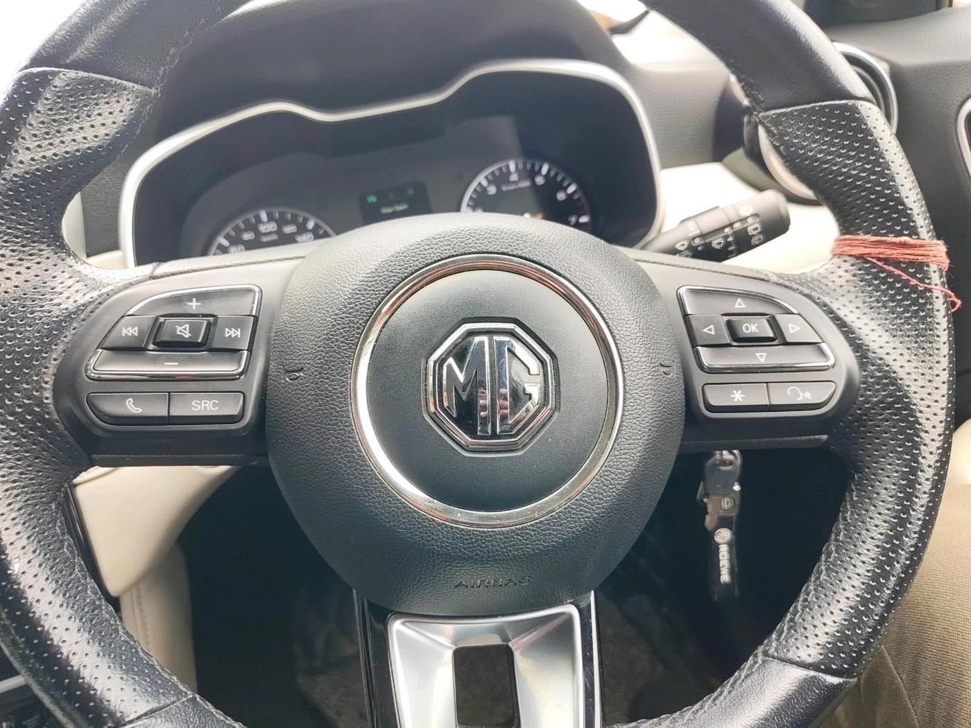 2022 MG ASTOR SUPER 1.5 CVT, Petrol, Automatic, 11,212 km, interior