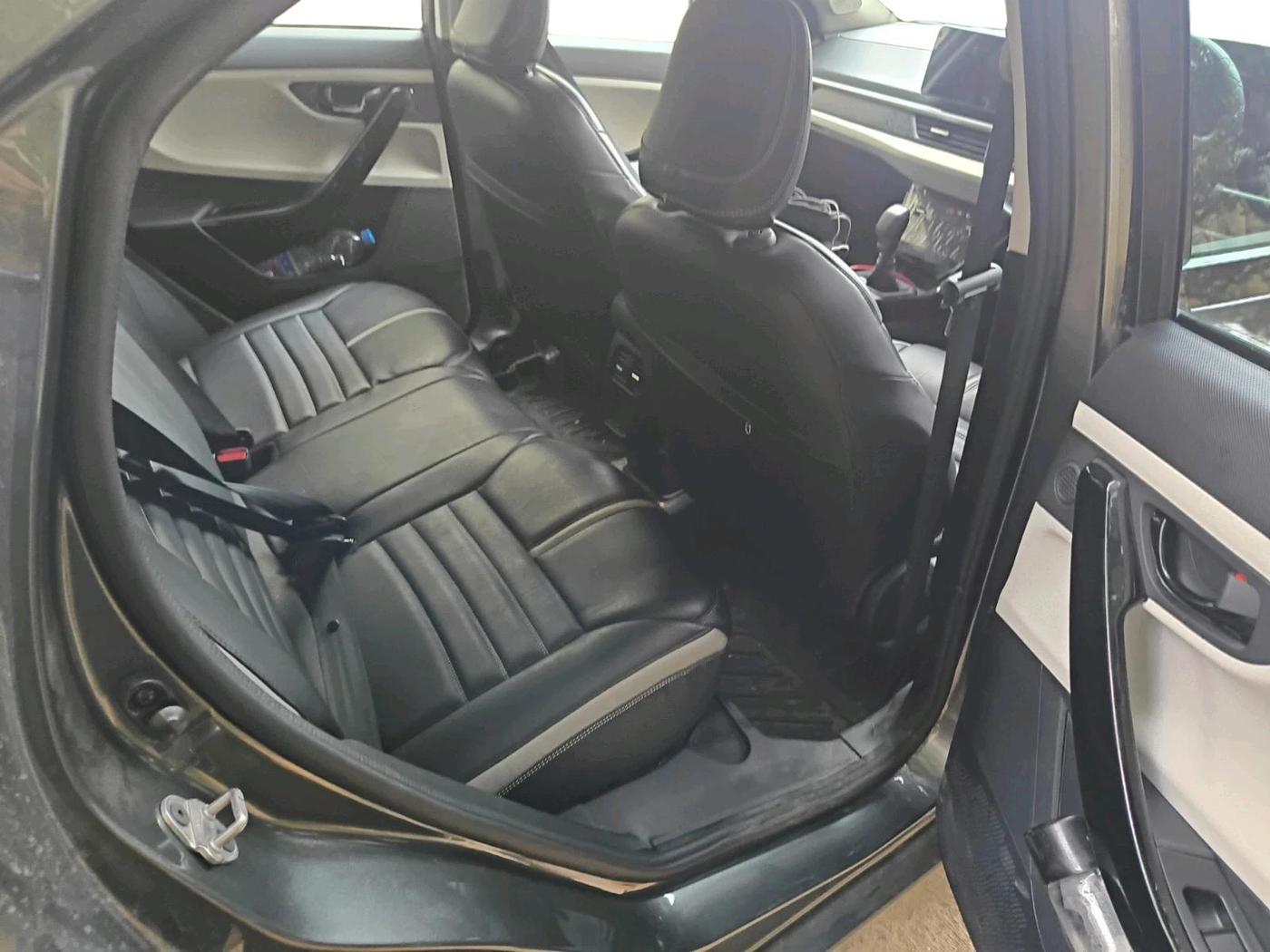 2026 Tata NEXON CREATIVE 1.2 PETROL, Petrol, Manual, 4,269 km, interior