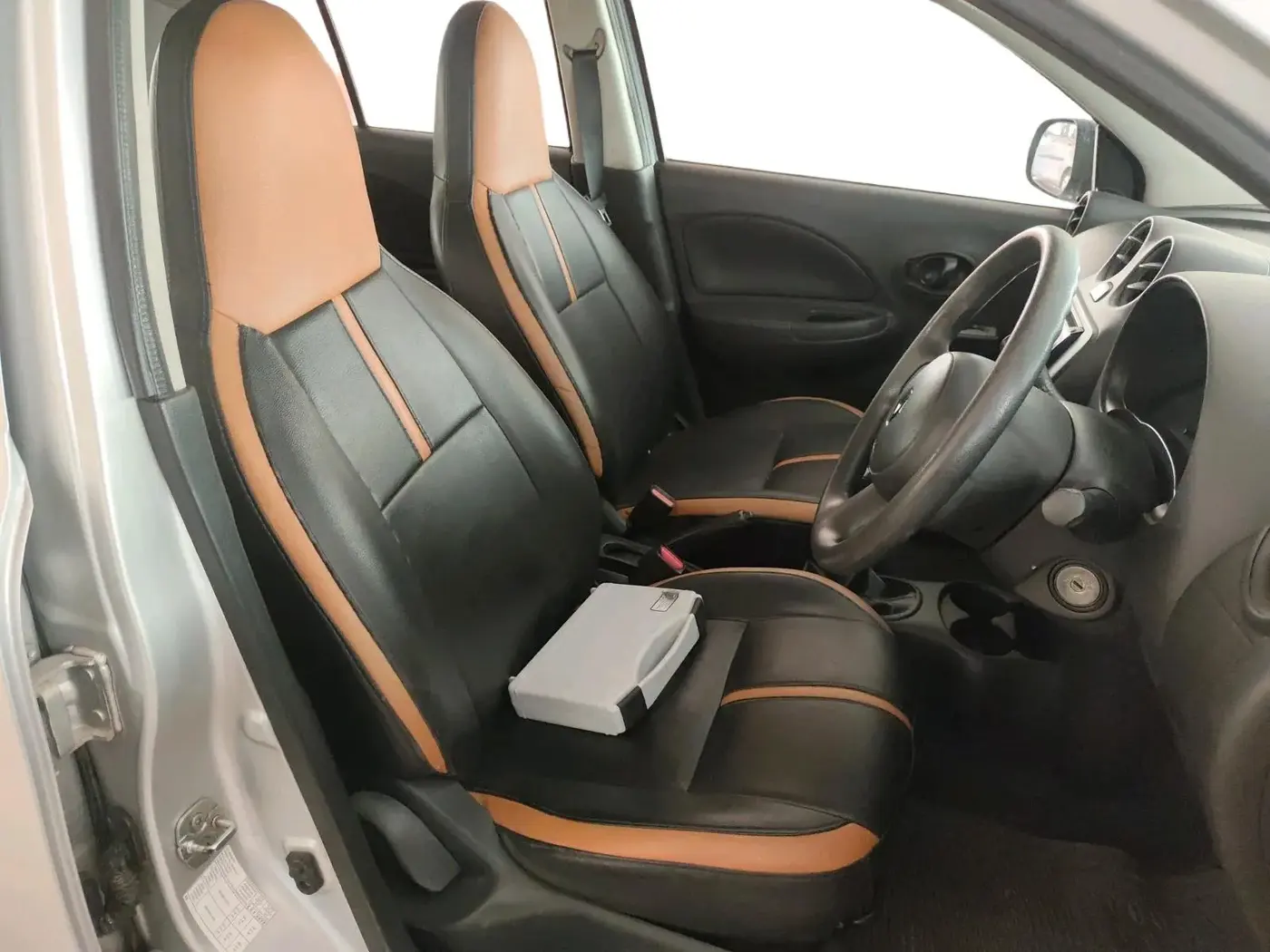 2014 Renault Pulse RXE PETROL, Petrol, Manual, 41,497 km, interior