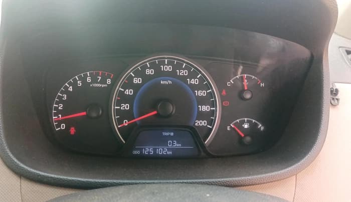 2013 Hyundai Grand i10 MAGNA 1.2 KAPPA VTVT, Petrol, Manual, 1,25,102 km, interior