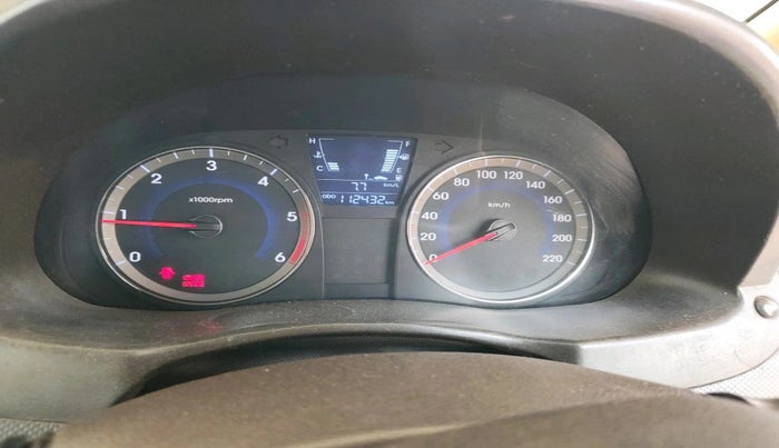 2013 Hyundai Verna FLUIDIC 1.6 CRDI EX, Diesel, Manual, 1,12,432 km, interior