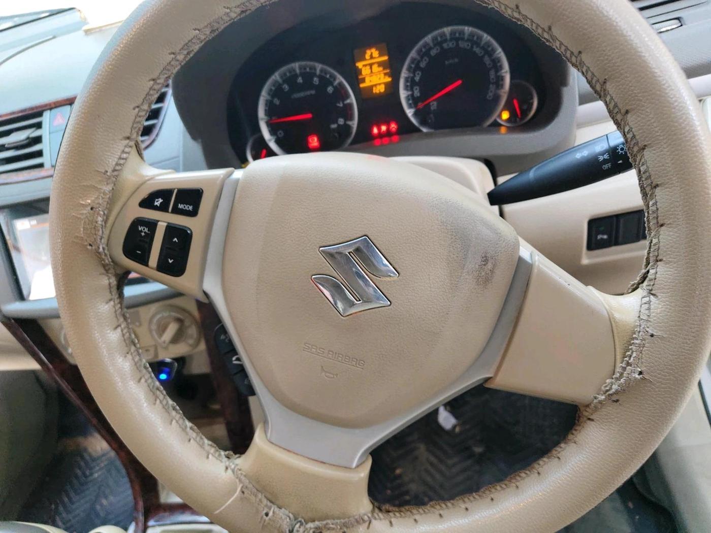2016 Maruti Ertiga ZXI, Petrol, Manual, 84,823 km, interior