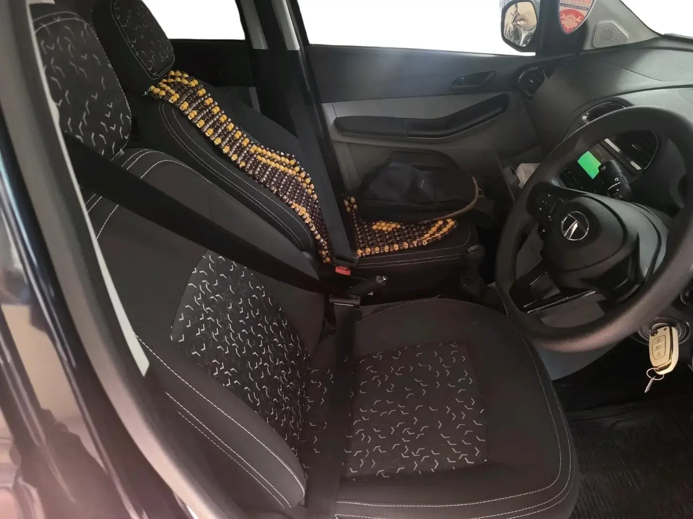 2021 Tata Tiago XT PETROL, Petrol, Manual, 23,063 km, interior