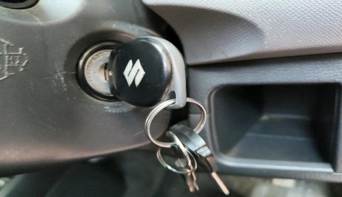 2011 Maruti Wagon R 1.0 VXI, Petrol, Manual, 43,093 km, interior