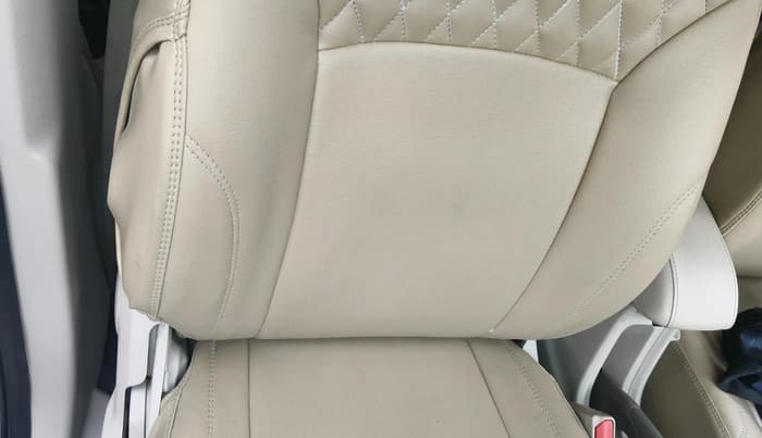 2025 Maruti Ertiga ZXI  CNG, CNG, Manual, 1,958 km, interior