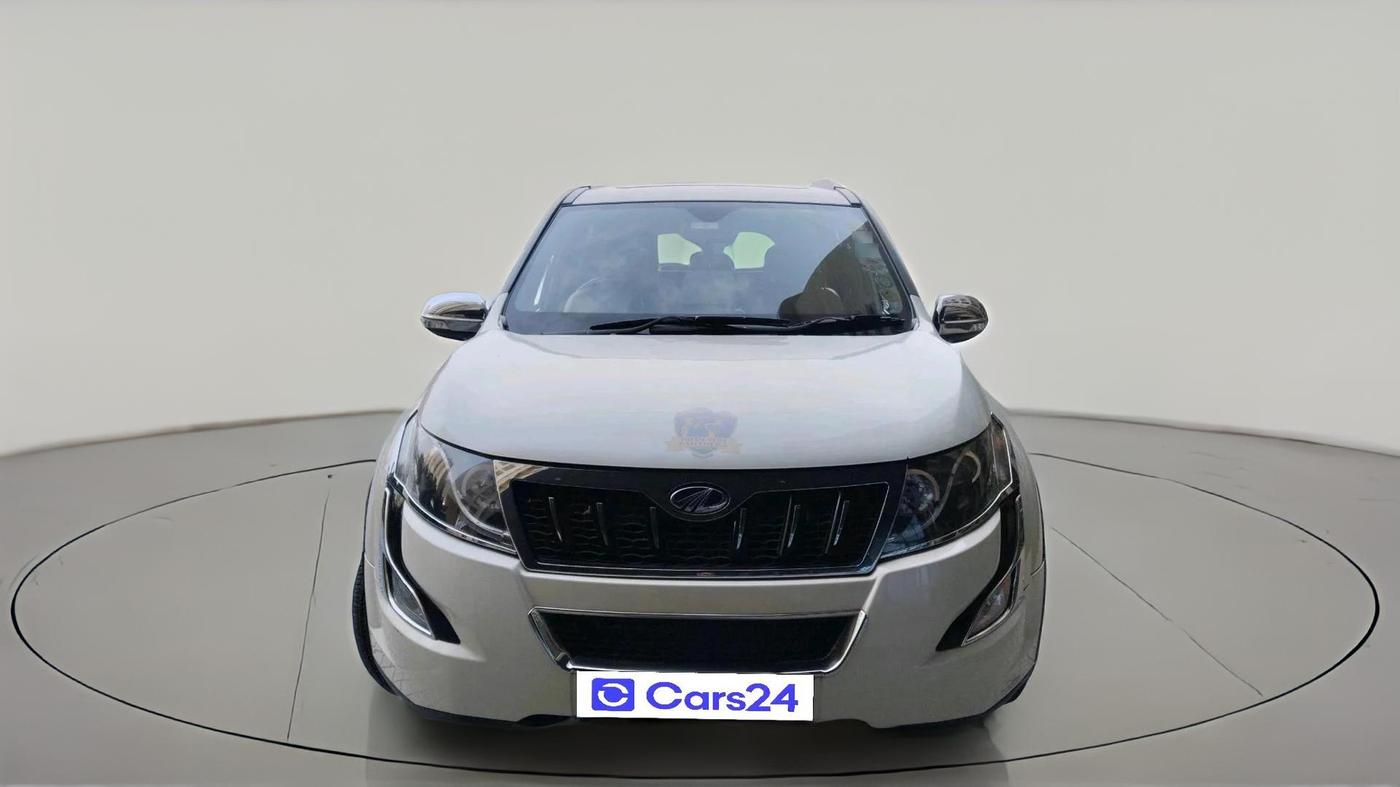 2016 Mahindra XUV500 W10 AT, Diesel, Automatic, 1,23,621 km, exterior