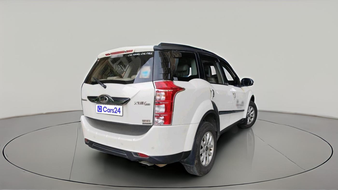 2016 Mahindra XUV500 W10 AT, Diesel, Automatic, 1,23,621 km, exterior